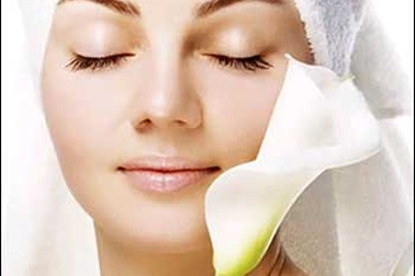 Nhờ đâu cánh hoa lâu tàn?