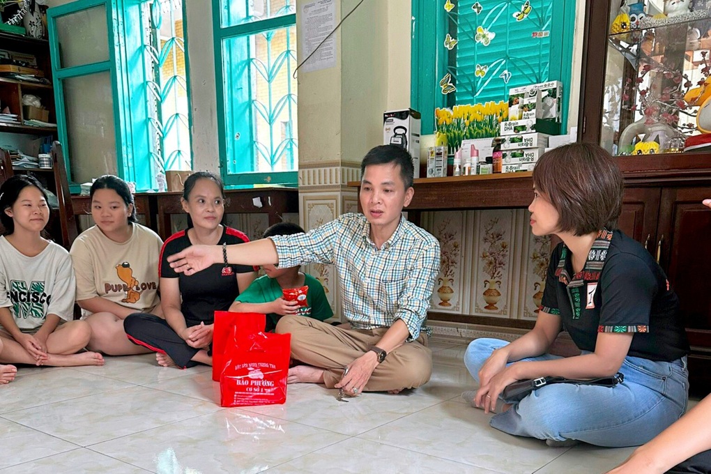 Nhà hàng Pao Quán tặng 100 suất quà tới Làng trẻ em SOS Hà Nội - 3 Nhà hàng Pao Quán tặng 100 suất quà tới Làng trẻ em SOS Hà Nội - 3