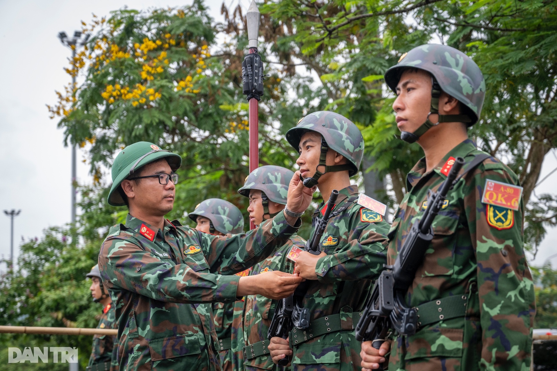 Bộ đội Hóa học hăng say luyện tập, trở lại tham gia diễu binh sau 10 năm - 4 Bộ đội Hóa học hăng say luyện tập, trở lại tham gia diễu binh sau 10 năm - 4