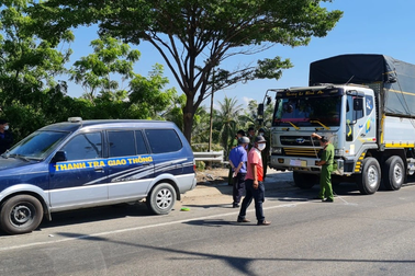 Vụ dừng xe tải gây chết người: Truy tố 3 thanh tra giao thông