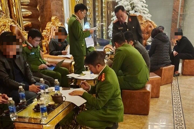 Bao nhiêu cơ sở kinh doanh karaoke, vũ trường bị dừng hoạt động?