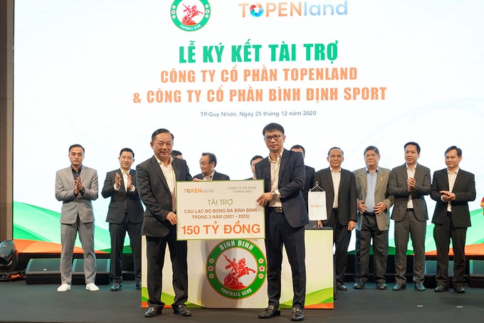 Topenland và Hưng Thịnh Land tài trợ 300 tỷ cho CLB bóng đá Topenland Bình Định trong 3 mùa giải V.League 2021 - 2023 - Ảnh 1.