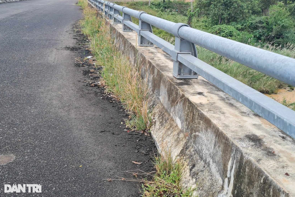 Đề xuất xã hội hóa để hoàn tất cây cầu dang dở nối Đắk Lắk - Gia Lai - 5 Đề xuất xã hội hóa để hoàn tất cây cầu dang dở nối Đắk Lắk - Gia Lai - 5