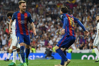 Chế giễu Messi, Rakitic nhận cái kết buồn ở Barcelona