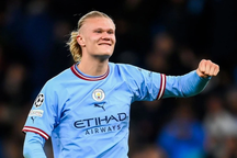 Pep Guardiola và Haaland "thay hình đổi dạng", khiến Man City đáng sợ
