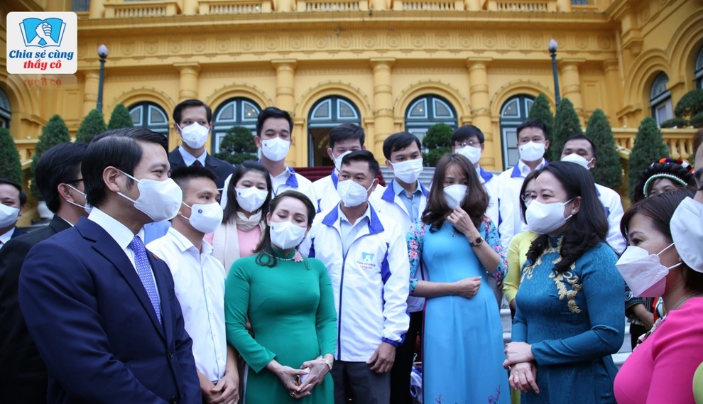 Chia sẻ cùng thầy cô 2021: 34 giáo viên gặp mặt Phó Chủ tịch nước - 1 Chia sẻ cùng thầy cô 2021: 34 giáo viên gặp mặt Phó Chủ tịch nước - 1
