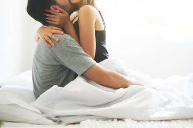 Đàn ông phản bội không xứng đáng để ta đánh đổi thanh xuân