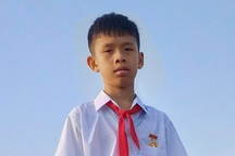 Tài năng cờ vua 10 tuổi kể vừa xem phim vừa chơi cờ thắng anh... 18 tuổi