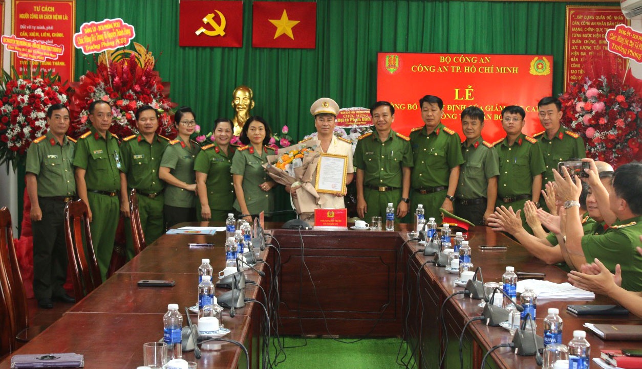 Trung tá Nguyễn Thành Hưng làm Trưởng phòng Cảnh sát kinh tế Công an TPHCM - 3