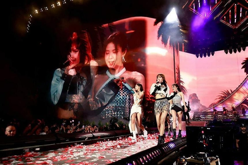 Sau show bùng nổ tại Hà Nội, Blackpink mơ kiếm 200 triệu USD từ Born Pink - 1 Sau show bùng nổ tại Hà Nội, Blackpink mơ kiếm 200 triệu USD từ Born Pink - 1