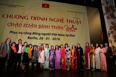 Xuân Yêu thương đến với bà con kiều bào tại Đức