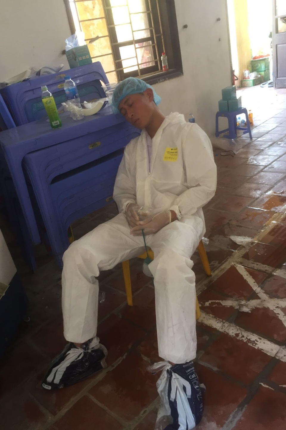Xuyên đêm xét nghiệm và cuộc gọi 2h sáng tới nữ sinh trường Y ở Bắc Ninh - 2 Xuyên đêm xét nghiệm và cuộc gọi 2h sáng tới nữ sinh trường Y ở Bắc Ninh - 2