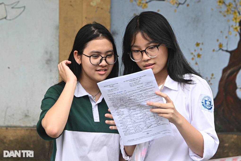 Thi lớp 10 Hà Nội 2024: Không thí sinh nào vi phạm quy chế ở môn ngoại ngữ - 1 Thi lớp 10 Hà Nội 2024: Không thí sinh nào vi phạm quy chế ở môn ngoại ngữ - 1