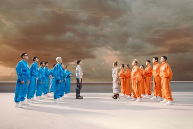 Hoàng Thùy Linh kết hợp Karik trong MV "Kiềng ba chân"