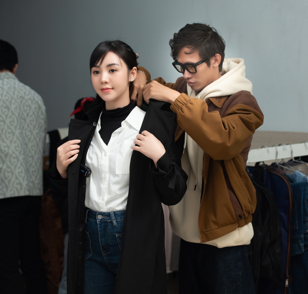 Stylist của Quỳnh Kool: Phối đồ cho vai nhà nghèo khó hơn vai giàu - 1 Stylist của Quỳnh Kool: Phối đồ cho vai nhà nghèo khó hơn vai giàu - 1