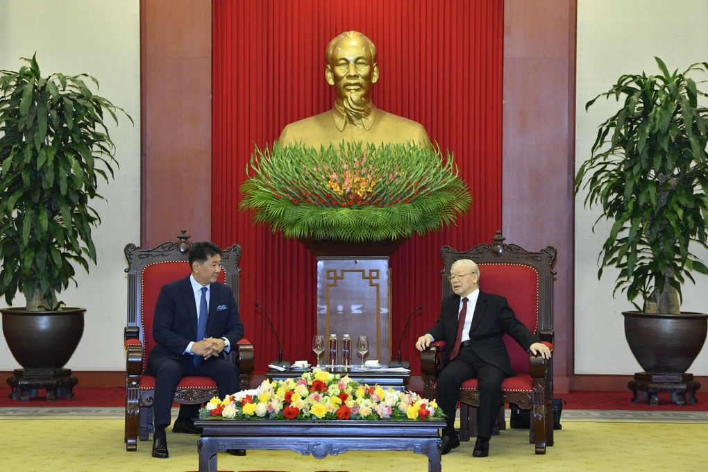 Tổng Bí thư Nguyễn Phú Trọng tiếp Tổng thống Mông Cổ - 2 Tổng Bí thư Nguyễn Phú Trọng tiếp Tổng thống Mông Cổ - 2