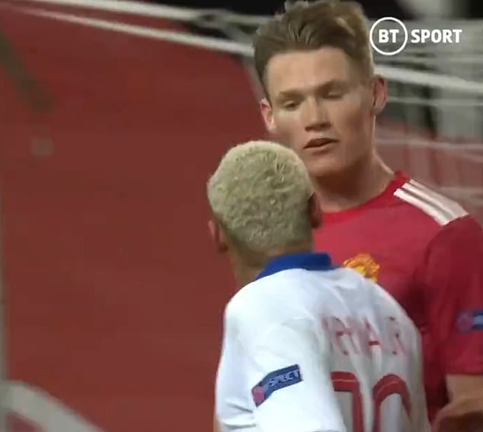Hành động cực xấu của ngôi sao Man Utd khiến Neymar nổi điên - 2 Hành động cực xấu của ngôi sao Man Utd khiến Neymar nổi điên - 2