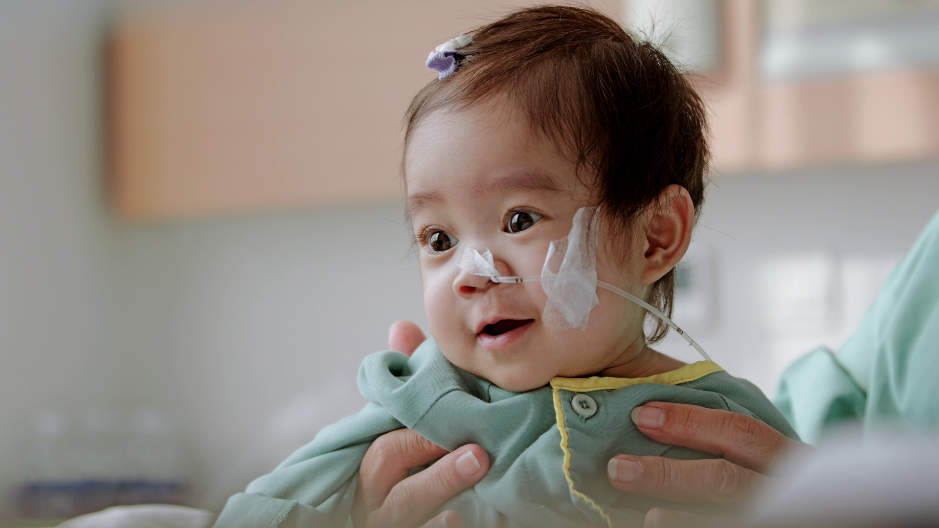 Bên trong phòng mổ ghép gan cho bệnh nhi gần một tuổi nặng 5,3kg - 14