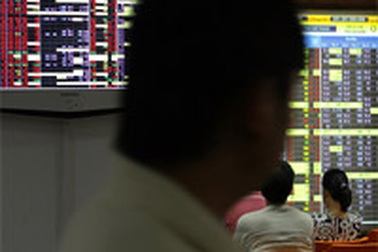 Đà giảm chậm lại vào cuối phiên