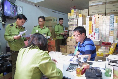 Thất thu ngân sách hơn 6.000 tỉ đồng mỗi năm vì nạn thuốc lá lậu