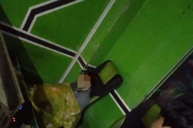 Người đàn ông tử vong trong tiệm internet, chủ tiệm tưởng ngủ gật