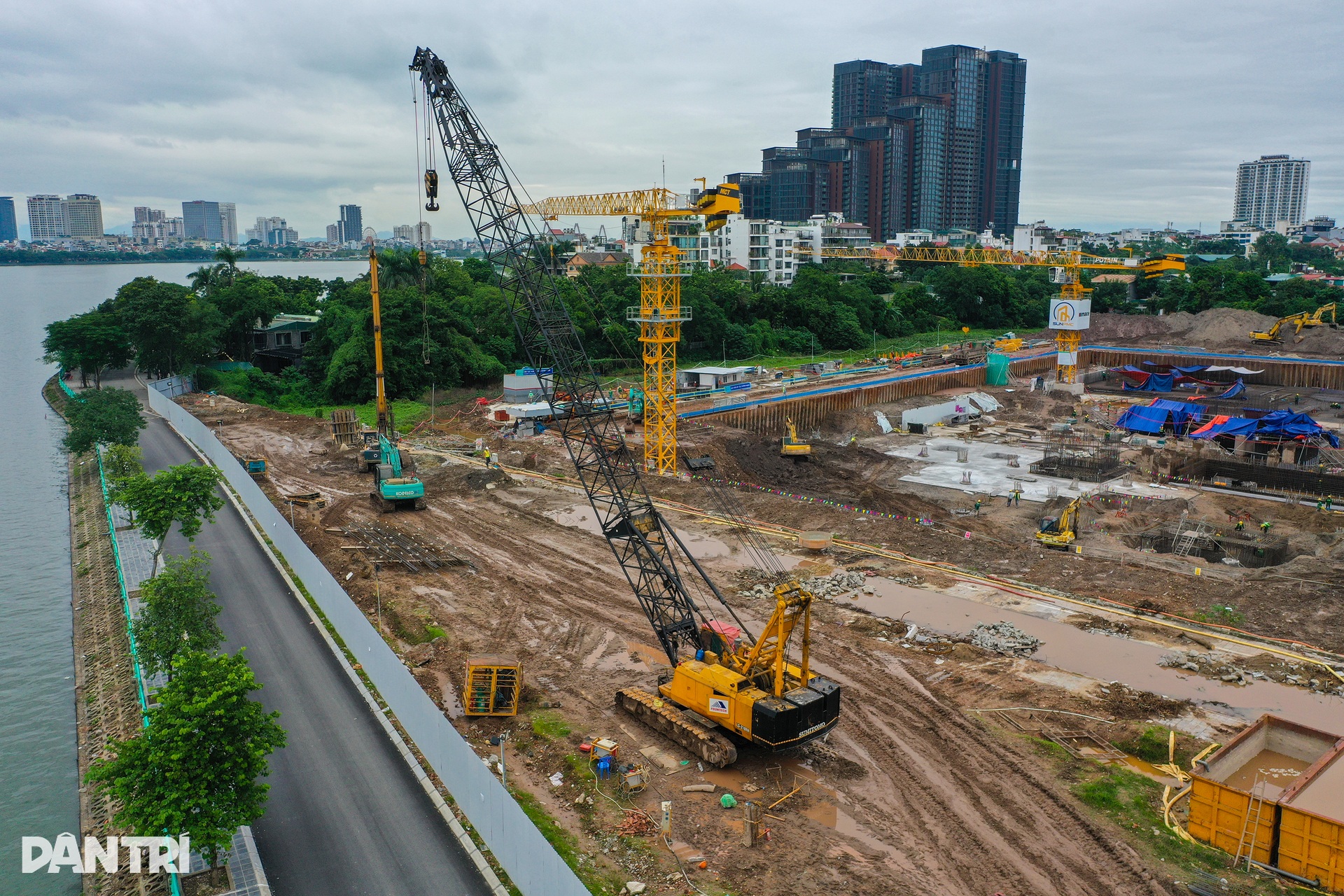 Toàn cảnh đại công trường xây nhà hát Opera Hà Nội bên hồ Tây - 5