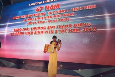 Quảng Ngãi: Nghị lực của "Sao tháng Giêng" mồ côi