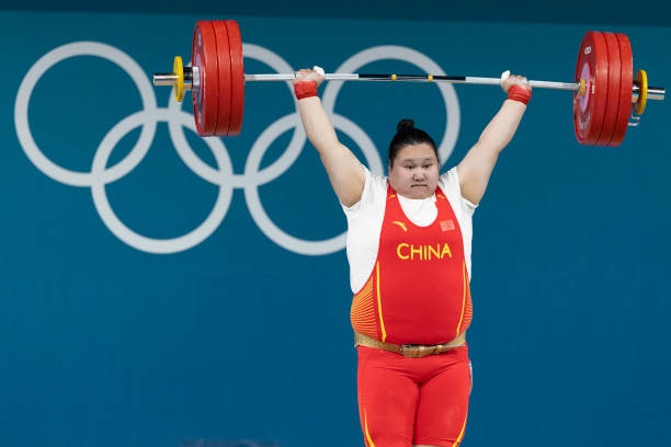 Just won Olympic gold medal, Chinese athlete has action that surprises everyone - 1 Vừa giành HCV Olympic, VĐV Trung Quốc có hành động khiến tất cả ngỡ ngàng - 1