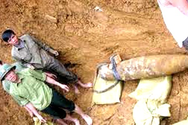 Tiêu hủy thành công quả bom nặng 3,5 tạ 