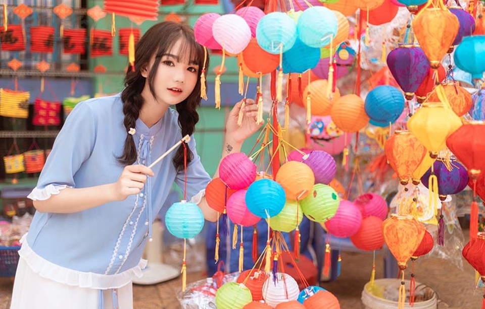 Nữ sinh xinh như búp bê rạng ngời đón mùa Trung thu - 9 Nữ sinh xinh như búp bê rạng ngời đón mùa Trung thu - 9