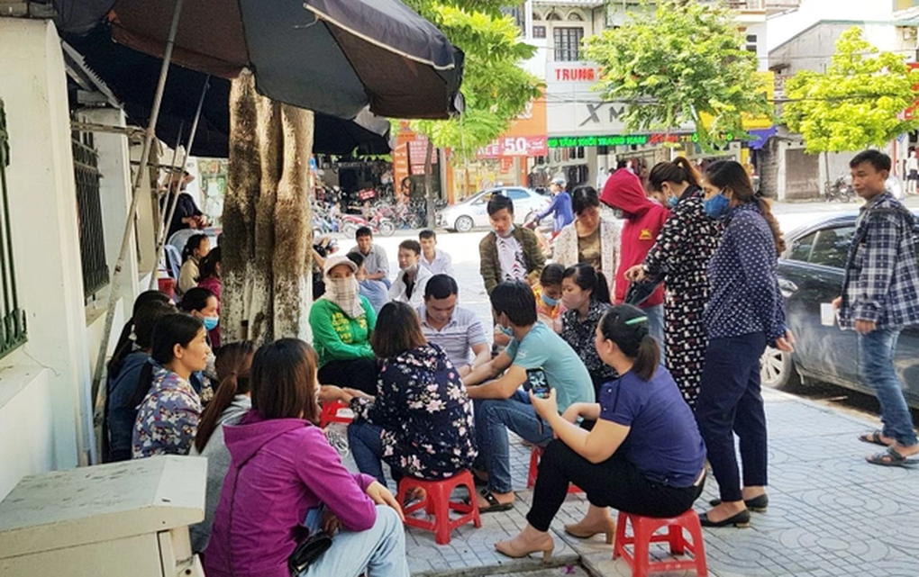 TPHCM: Sợ bị khởi tố, 51 doanh nghiệp nộp tiền khắc phục nợ bảo hiểm xã hội - 1 TPHCM: Sợ bị khởi tố, 51 doanh nghiệp nộp tiền khắc phục nợ bảo hiểm xã hội - 1