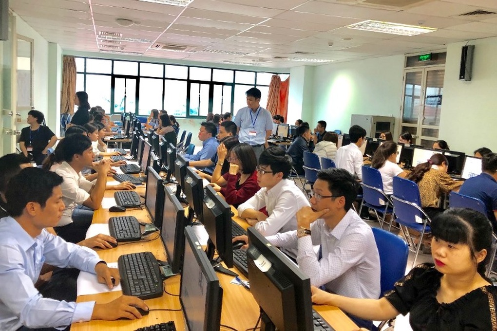 Nên thay đổi việc ấn định thời hạn sử dụng kết quả kiểm định công chức - 1 Nên thay đổi việc ấn định thời hạn sử dụng kết quả kiểm định công chức - 1