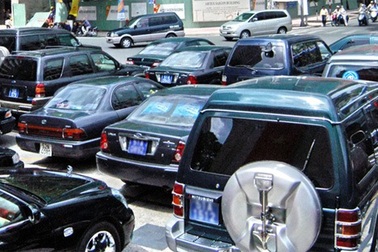 Khoán kinh phí xe công cho 6 vị Thứ trưởng: Còn thiếu hợp lý!