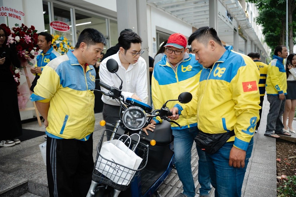 BE5X : Aider les conducteurs à devenir des maîtres, à ne plus être seuls pour gagner leur vie - 2 BE5X: Giúp tài xế làm chủ, không còn cô đơn trong việc mưu sinh - 2