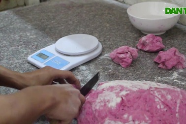 Độc đáo bánh pizza làm từ quả thanh long