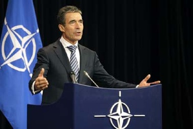 NATO chính thức lập lực lượng phản ứng nhanh đối phó Nga