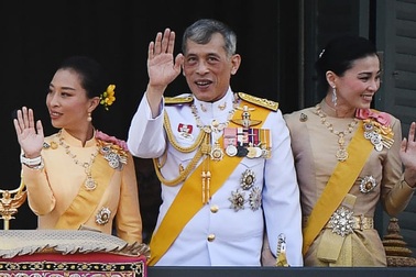 Quyền lực tối thượng của nhà vua Thái