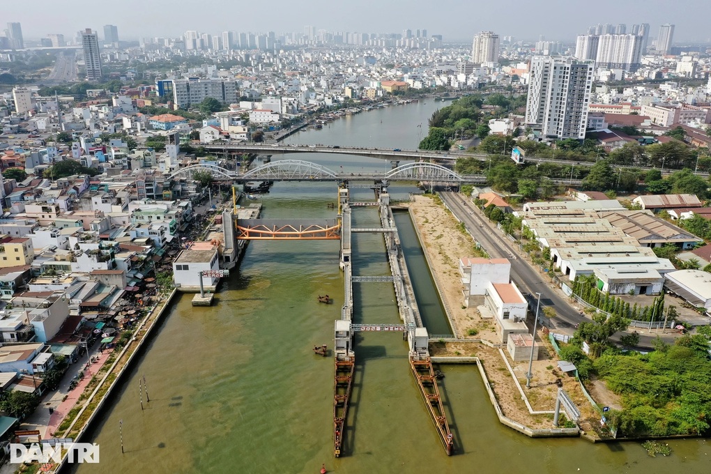 Bí thư Nguyễn Văn Nên: Tăng trưởng chưa đạt nhưng TPHCM đã làm hết sức - 2 Bí thư Nguyễn Văn Nên: Tăng trưởng chưa đạt nhưng TPHCM đã làm hết sức - 2
