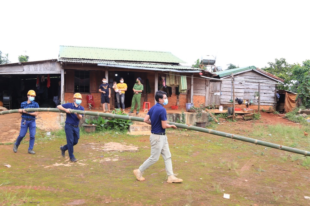 Vì sao mâu thuẫn giữa người dân với dự án điện gió căng như dây đàn? - 4 Vì sao mâu thuẫn giữa người dân với dự án điện gió căng như dây đàn? - 4
