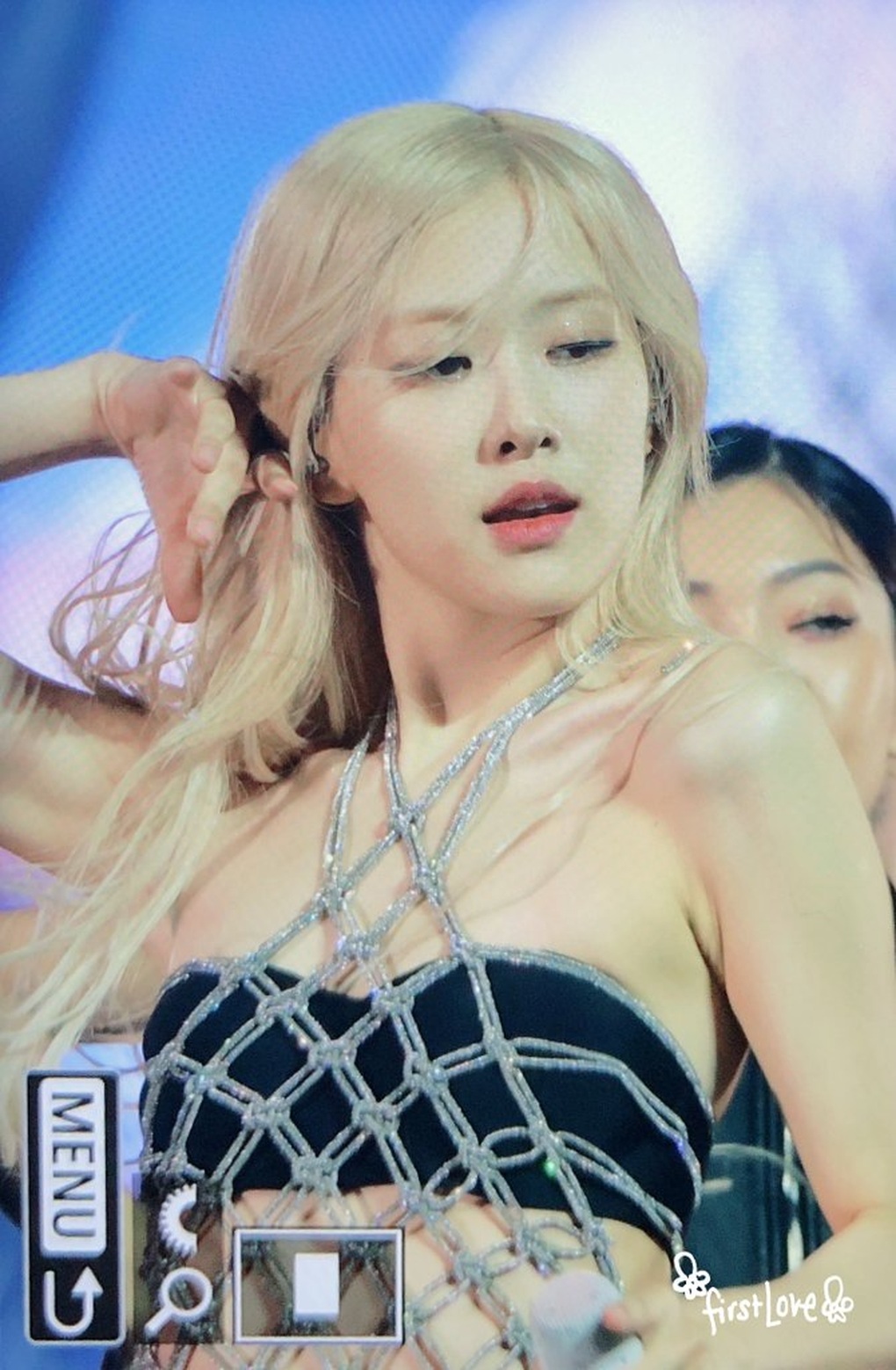Blackpink khoe đường cong nóng bỏng tại đêm diễn Born Pink cuối - 12 Blackpink khoe đường cong nóng bỏng tại đêm diễn Born Pink cuối - 12