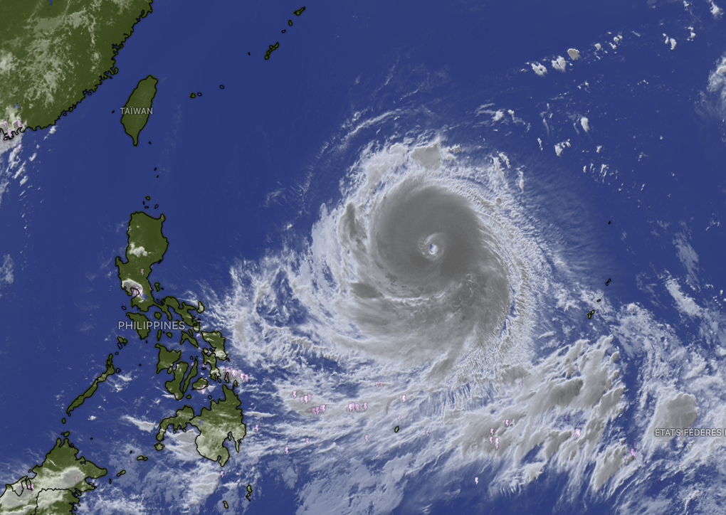 Siêu bão Ba Vì tiến gần Philippines, Biển Đông sắp có sóng cao đến 5m - 1 Siêu bão Ba Vì tiến gần Philippines, Biển Đông sắp có sóng cao đến 5m - 1