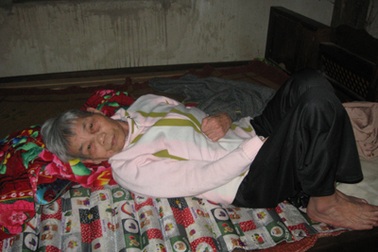 Thu hồi gần 800 triệu đồng tiền tết cấp sai đối tượng