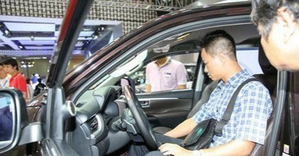 Bỏ thuế hàng tỷ đồng, người Việt cũng khó mơ xế hộp giá rẻ của Anh - 2 Bỏ thuế hàng tỷ đồng, người Việt cũng khó mơ xế hộp giá rẻ của Anh - 2