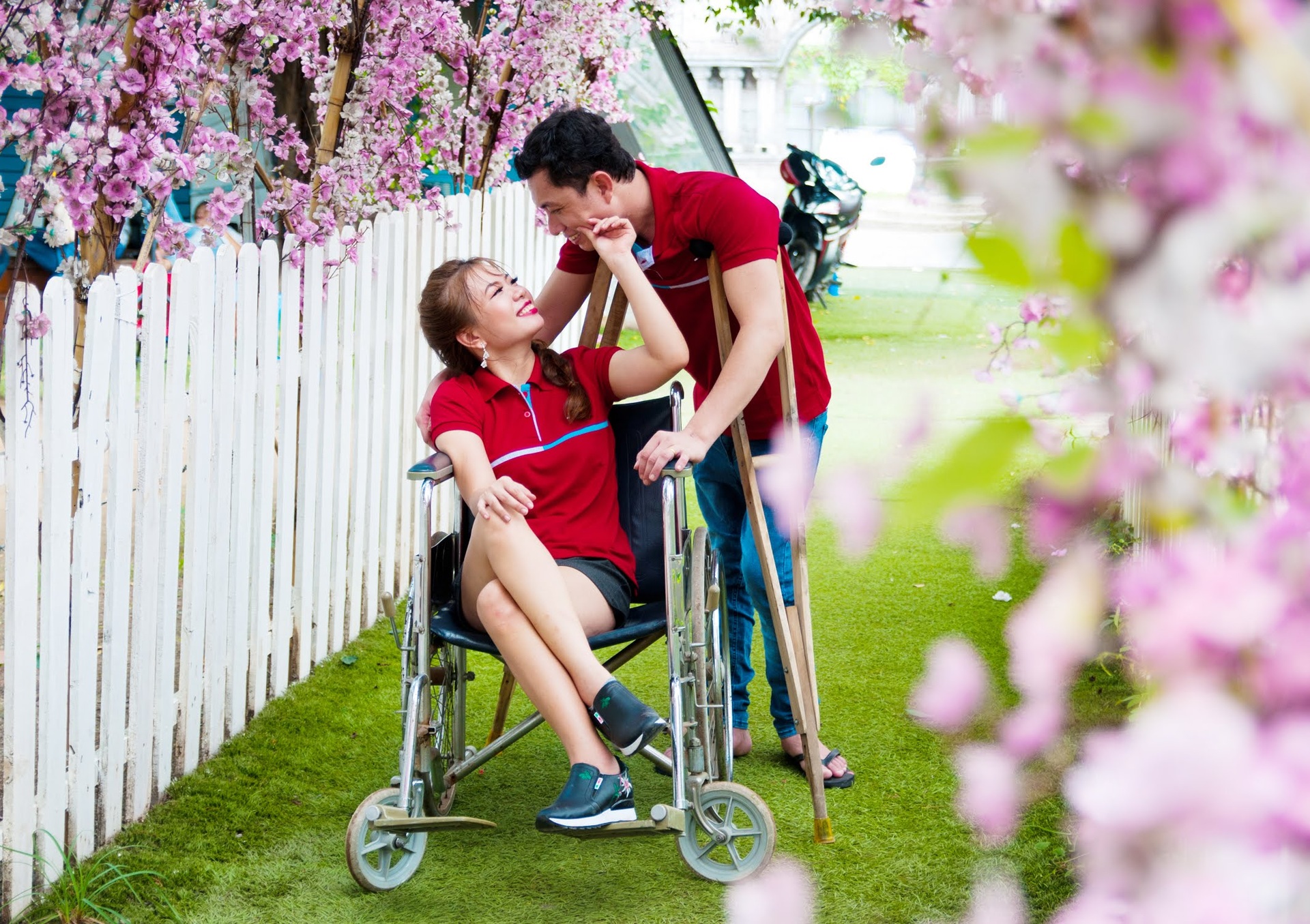 Nhóm bạn Sài Gòn và những bộ ảnh cưới trong mơ dành tặng người khuyết tật - 11 Nhóm bạn Sài Gòn và những bộ ảnh cưới trong mơ dành tặng người khuyết tật - 11