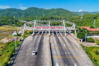 Tập đoàn Đèo Cả miễn phí đường bộ cho các đoàn xe cứu trợ