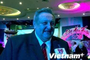 Hội Séc-Việt hoan nghênh Tòa án Hiến pháp Séc bảo vệ người Việt