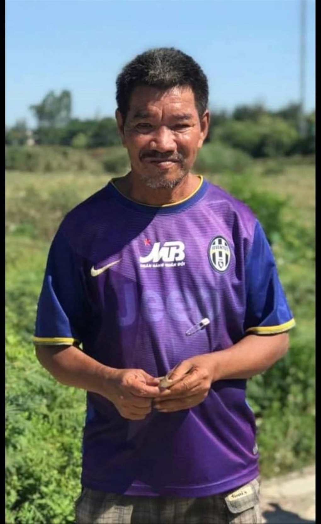 Cả làng lo tang người chịu tang cả làng - 2 Cả làng lo tang người chịu tang cả làng - 2