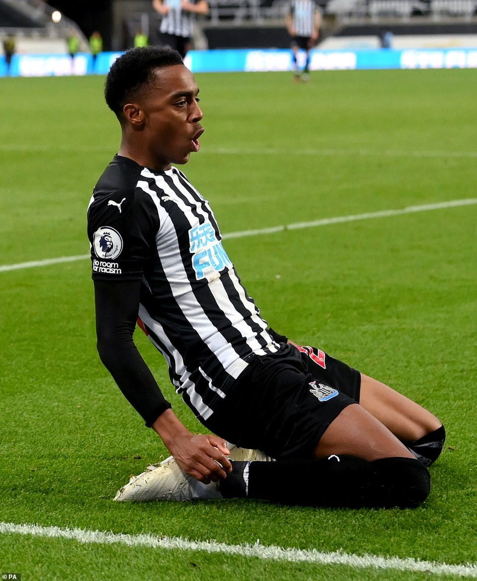 Ferran Torres lập hattrick trong chiến thắng nghẹt thở của Man City - 7 Ferran Torres lập hattrick trong chiến thắng nghẹt thở của Man City - 7