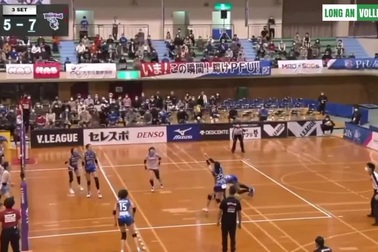 Thanh Thúy tỏa sáng ở giải bóng chuyền Nhật Bản