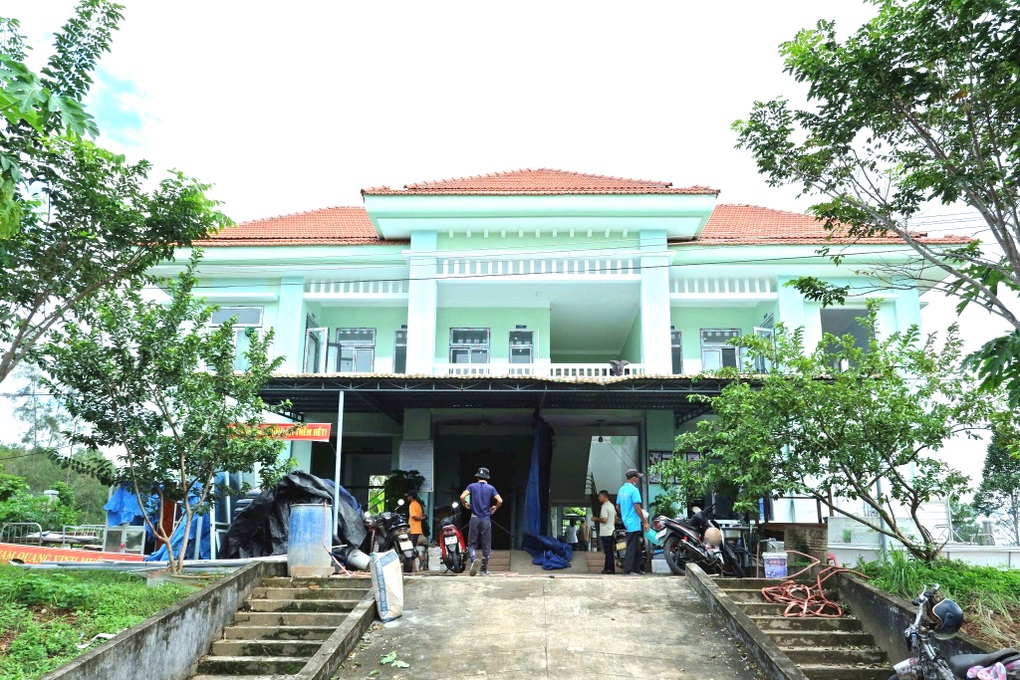 Trạm y tế dự kiến sửa 2 tháng, làm 6 tháng chưa xong - 1 Trạm y tế dự kiến sửa 2 tháng, làm 6 tháng chưa xong - 1